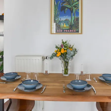 Cosy T3 With Terrace In - Welkeys